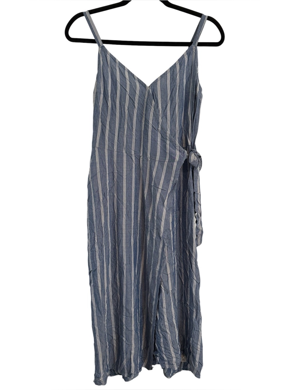 Hollister 100% Viscose Blue and White Wrap Dress NWT